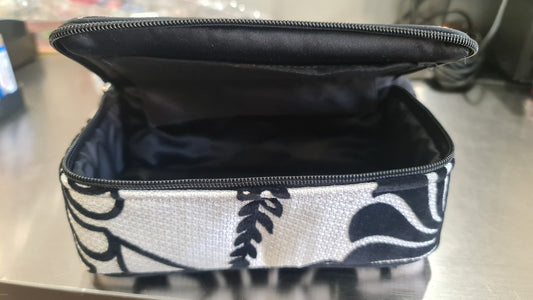 VN cosmetic bag