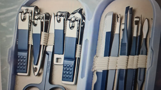 Manicure kit blue 14 items